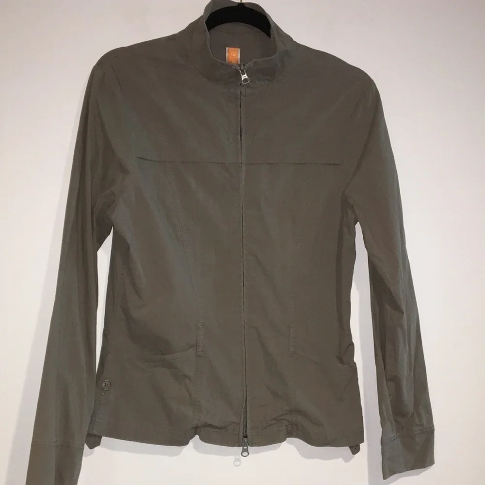 Lucy Jacket Gray full zip long sleeve cargo jacket